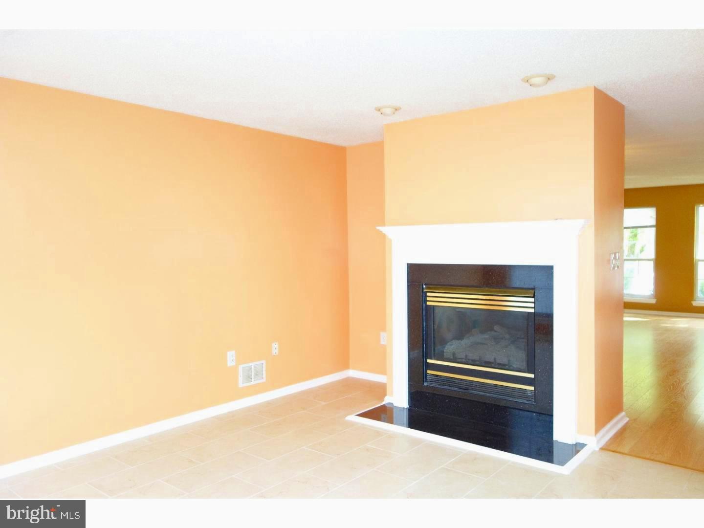 162 SHREWSBURY COURT