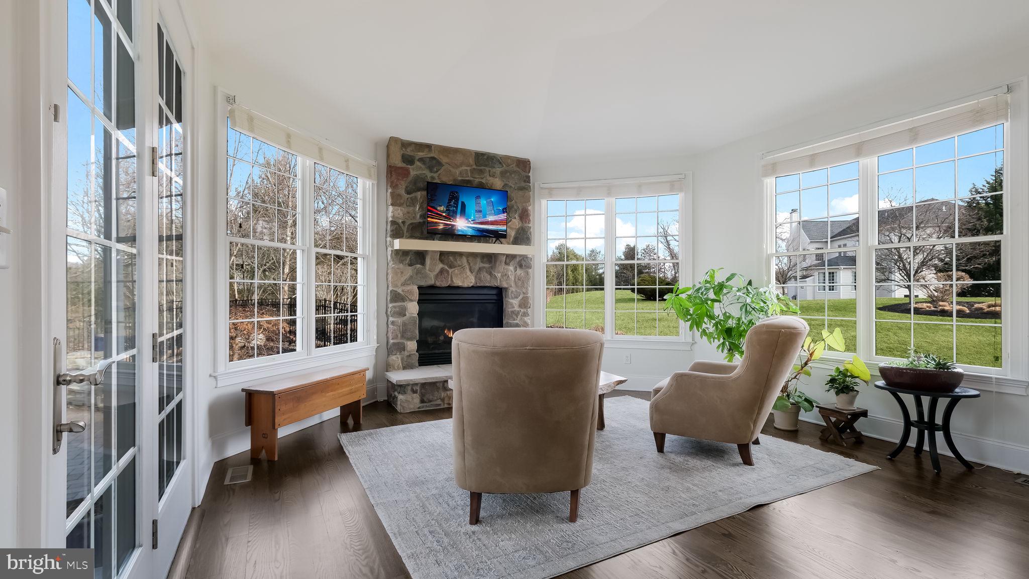 SPRING VALLEY - Residential