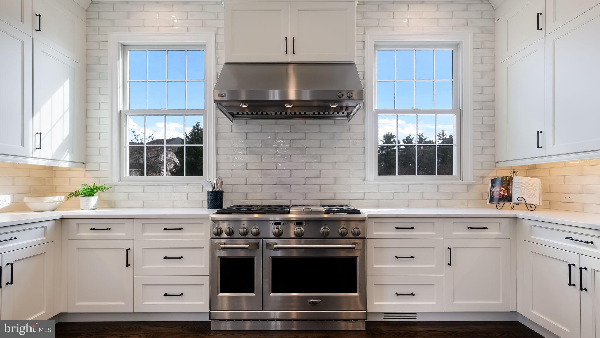 SPRING VALLEY - Residential