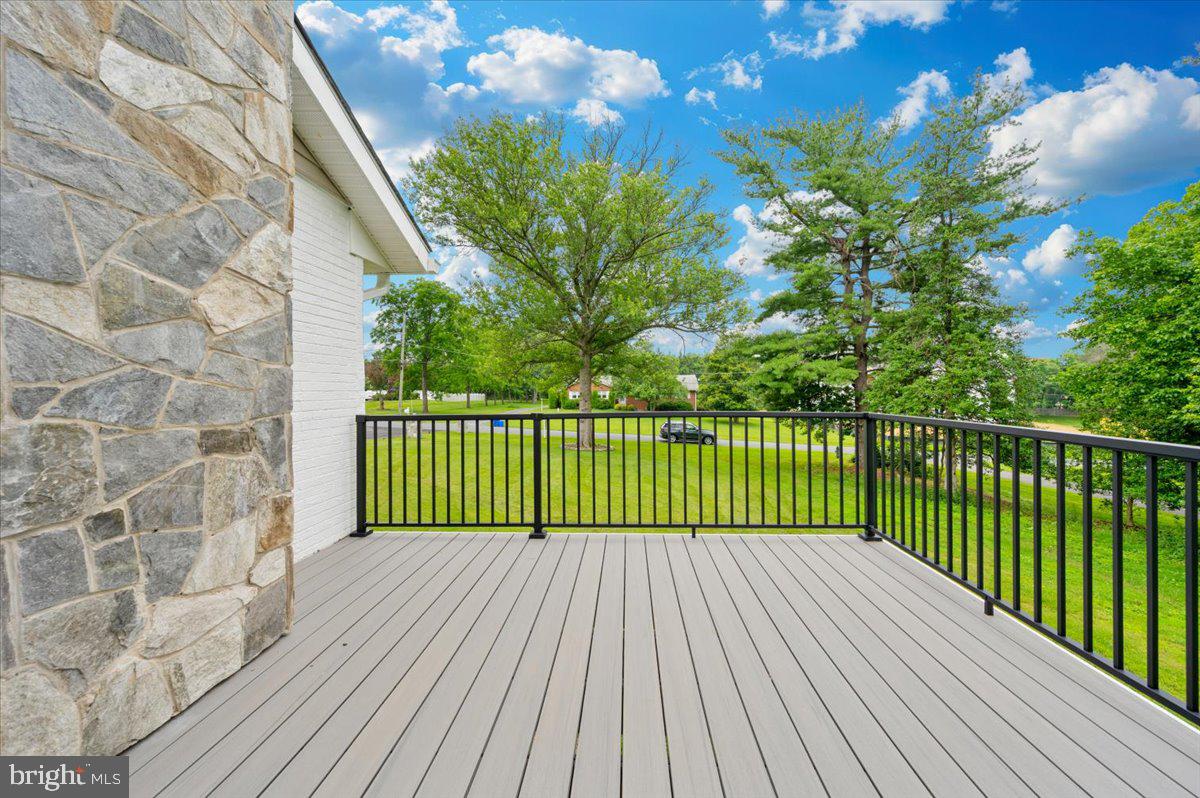 PT ROCKVILLE OUT RES. 3 - Residential