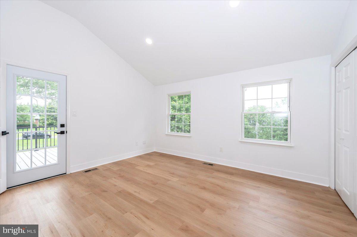 PT ROCKVILLE OUT RES. 3 - Residential