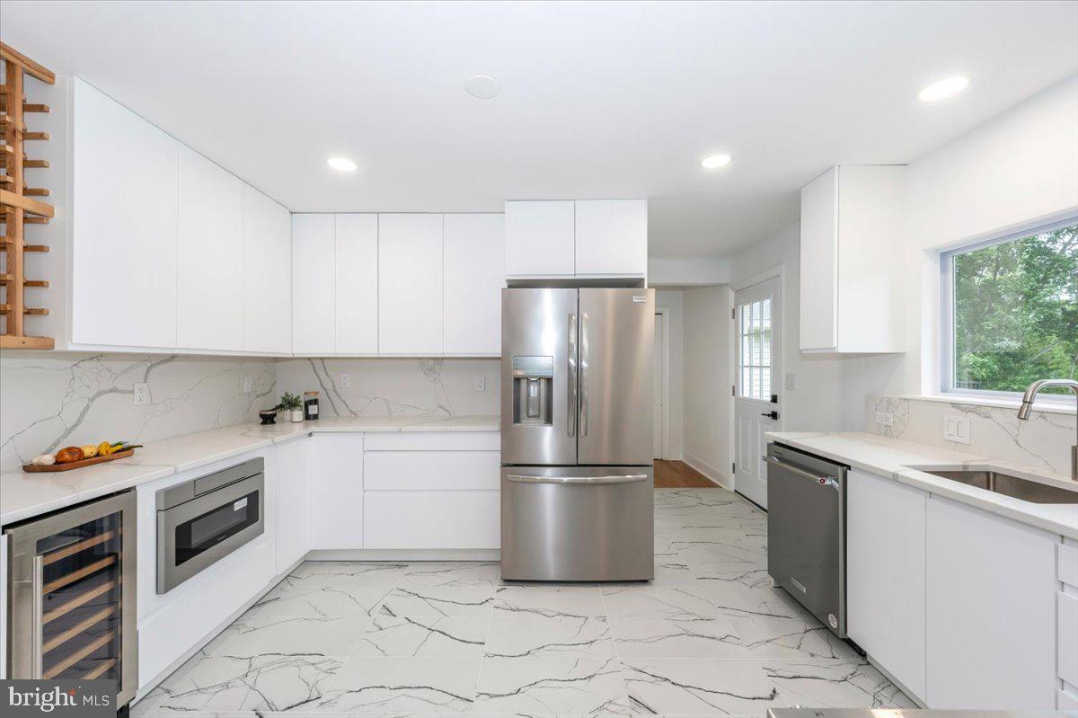 PT ROCKVILLE OUT RES. 3 - Residential