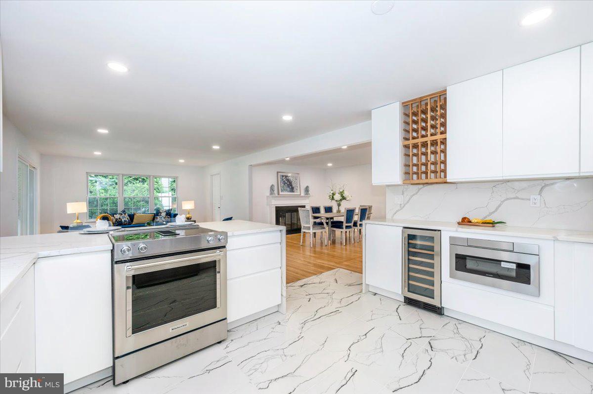 PT ROCKVILLE OUT RES. 3 - Residential