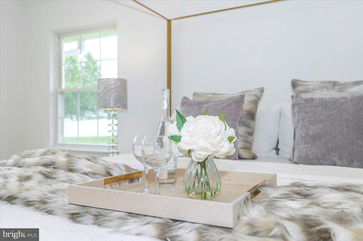 PT ROCKVILLE OUT RES. 3 - Residential