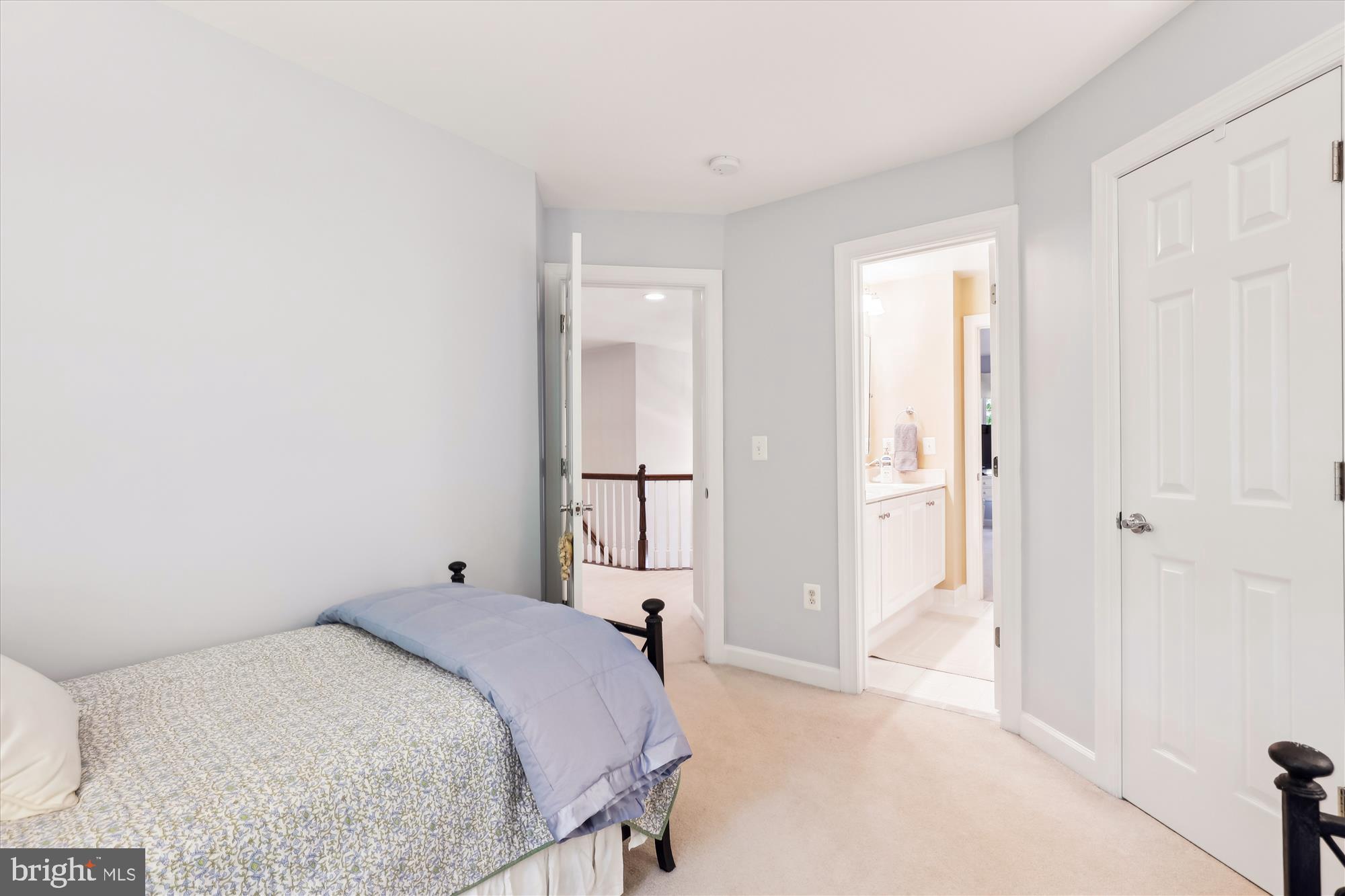 BROYHILL FOREST - Residential