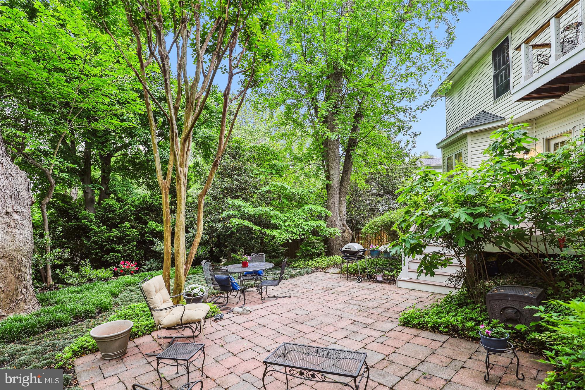 BROYHILL FOREST - Residential