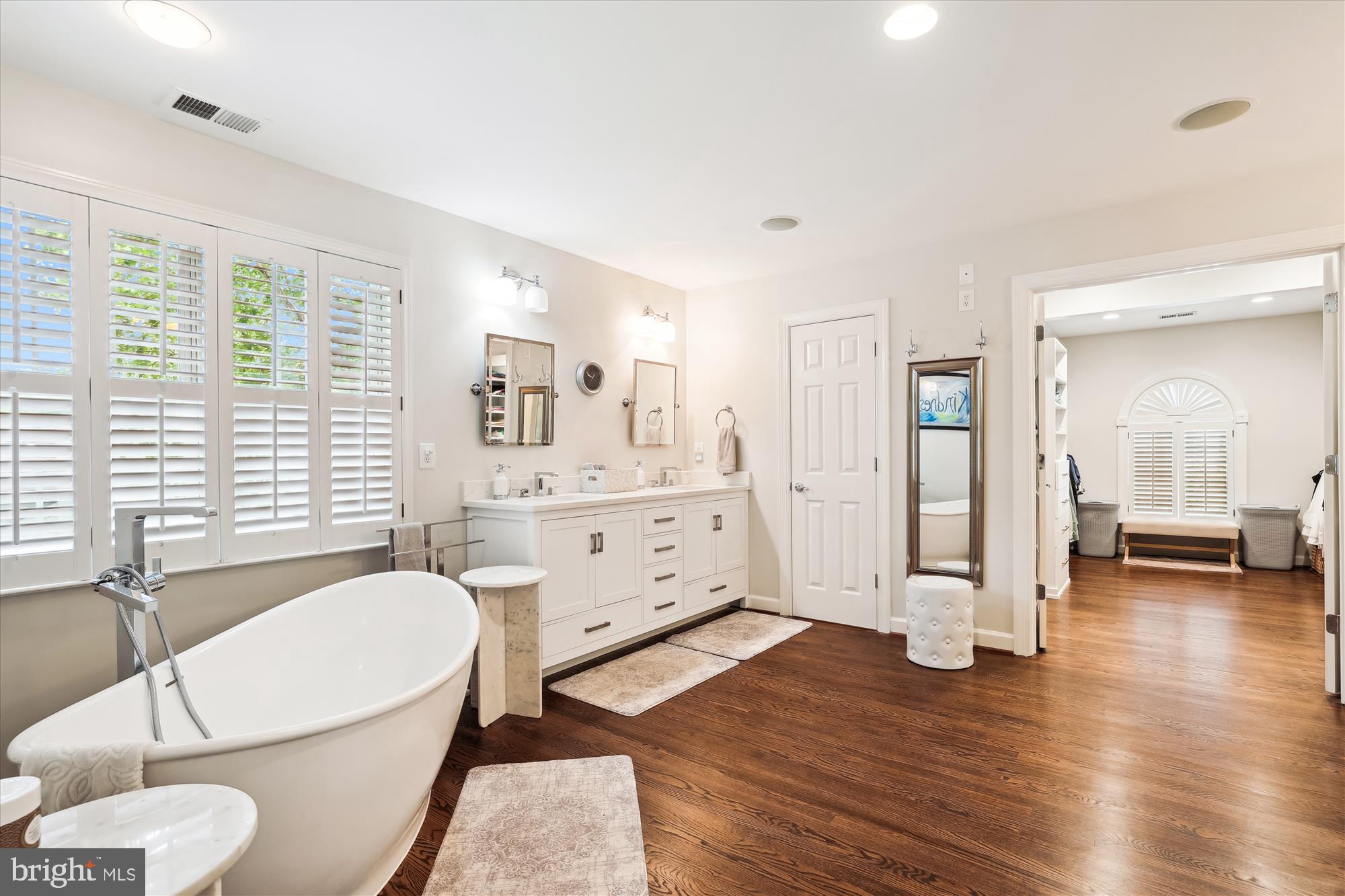 BROYHILL FOREST - Residential