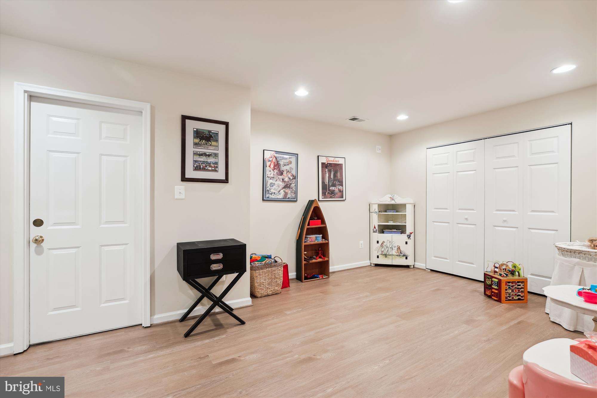 BROYHILL FOREST - Residential