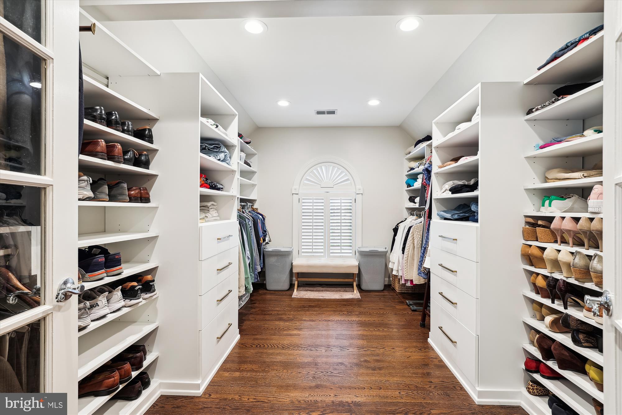 BROYHILL FOREST - Residential