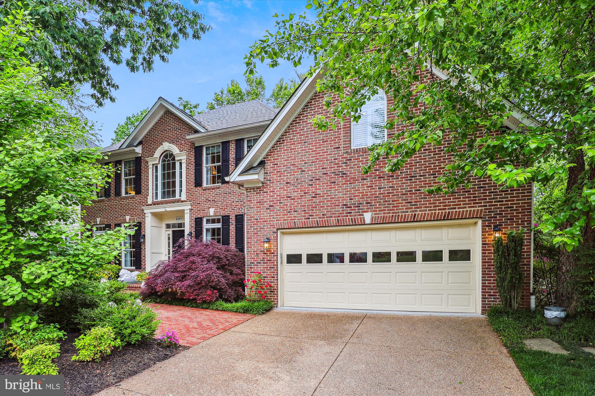 BROYHILL FOREST - Residential