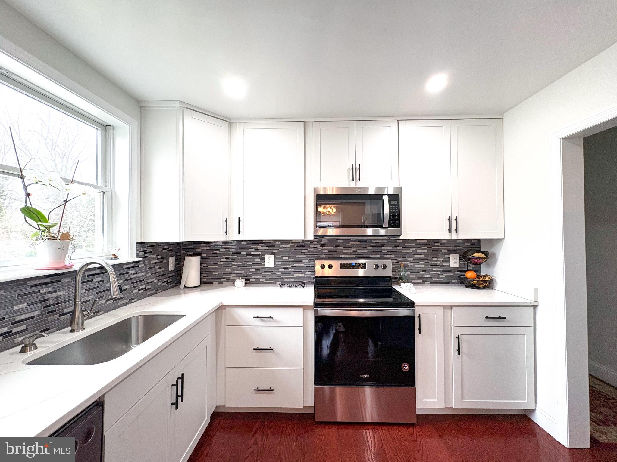 BROADVIEW - Residential