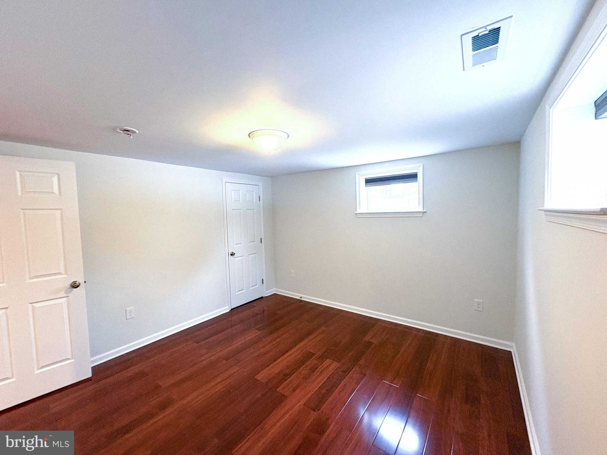 BROADVIEW - Residential