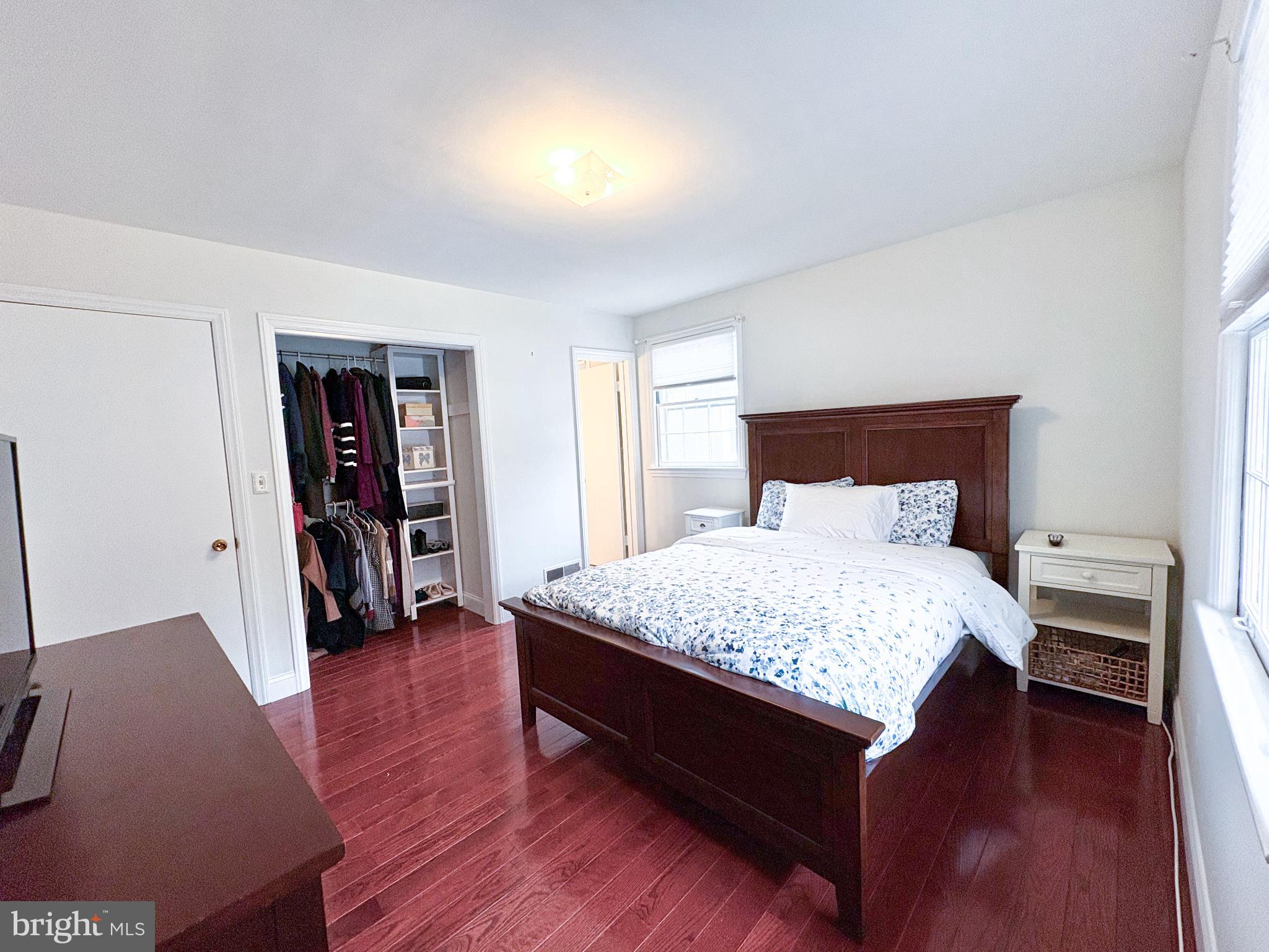 BROADVIEW - Residential