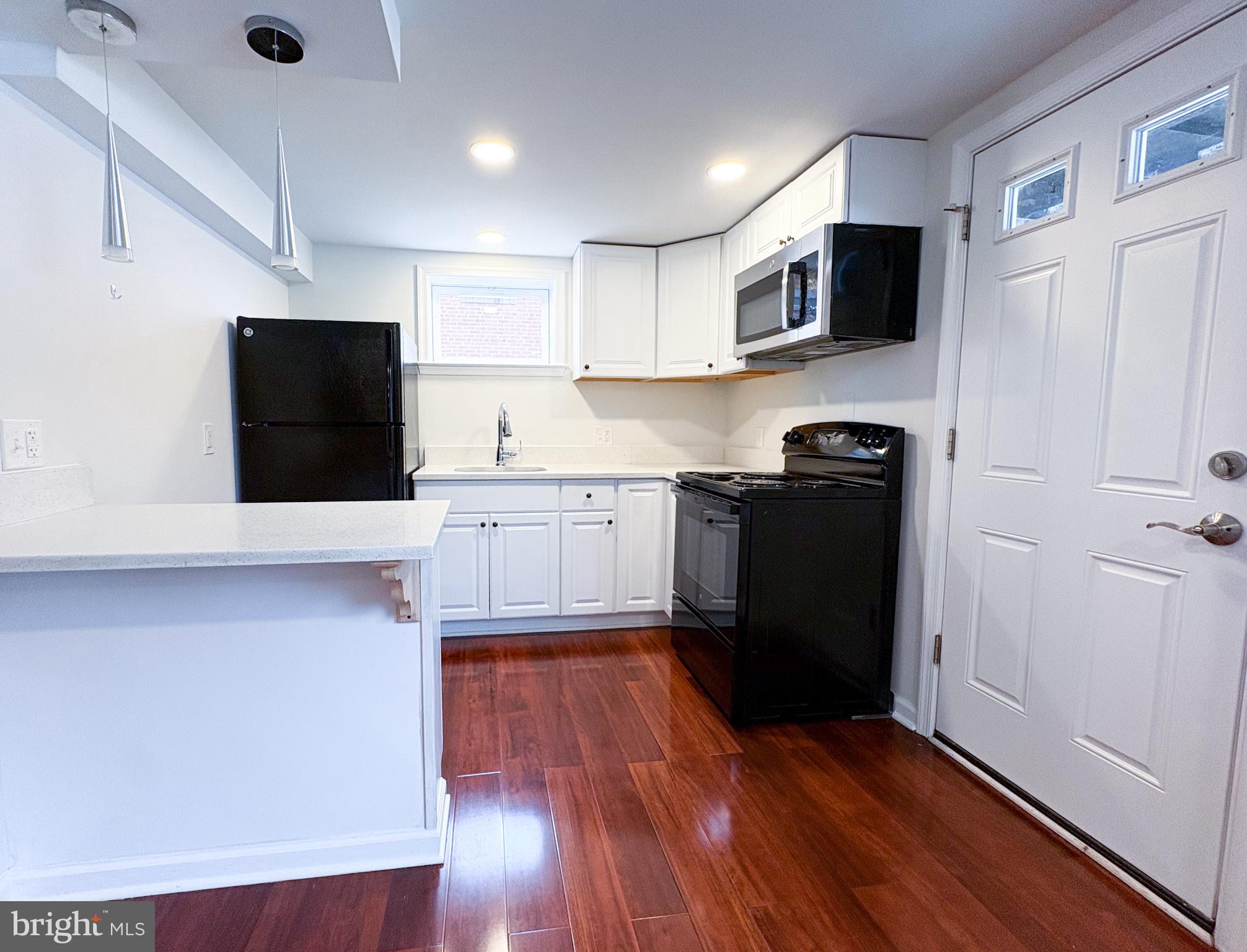 BROADVIEW - Residential