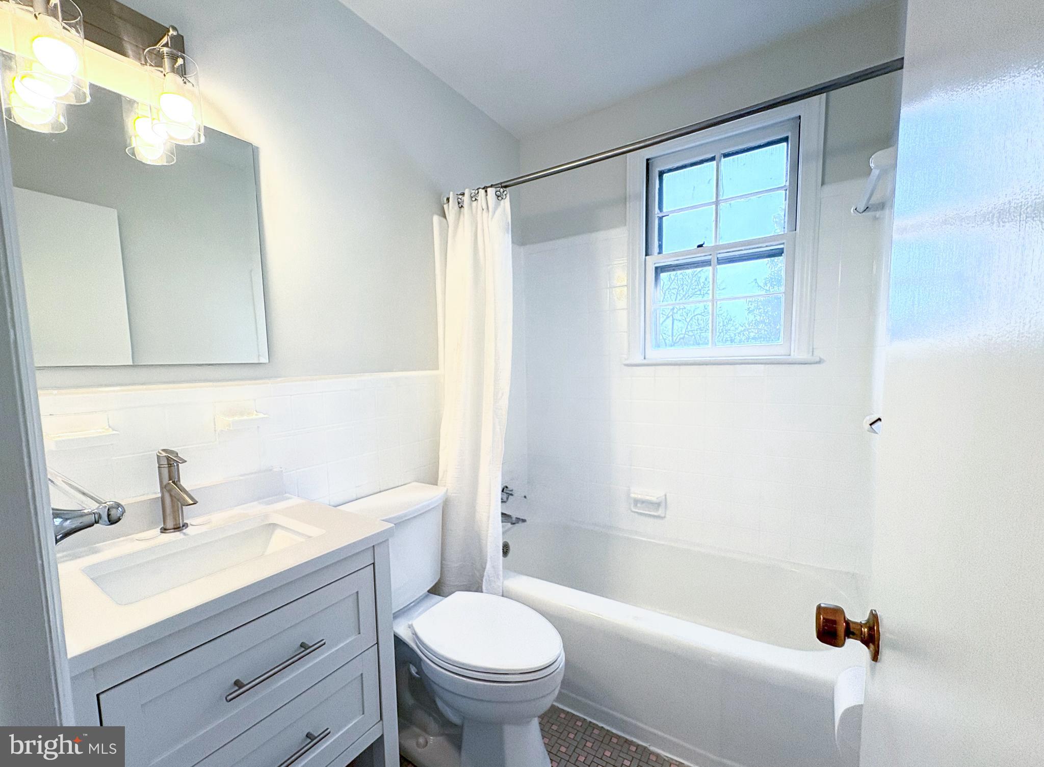 BROADVIEW - Residential