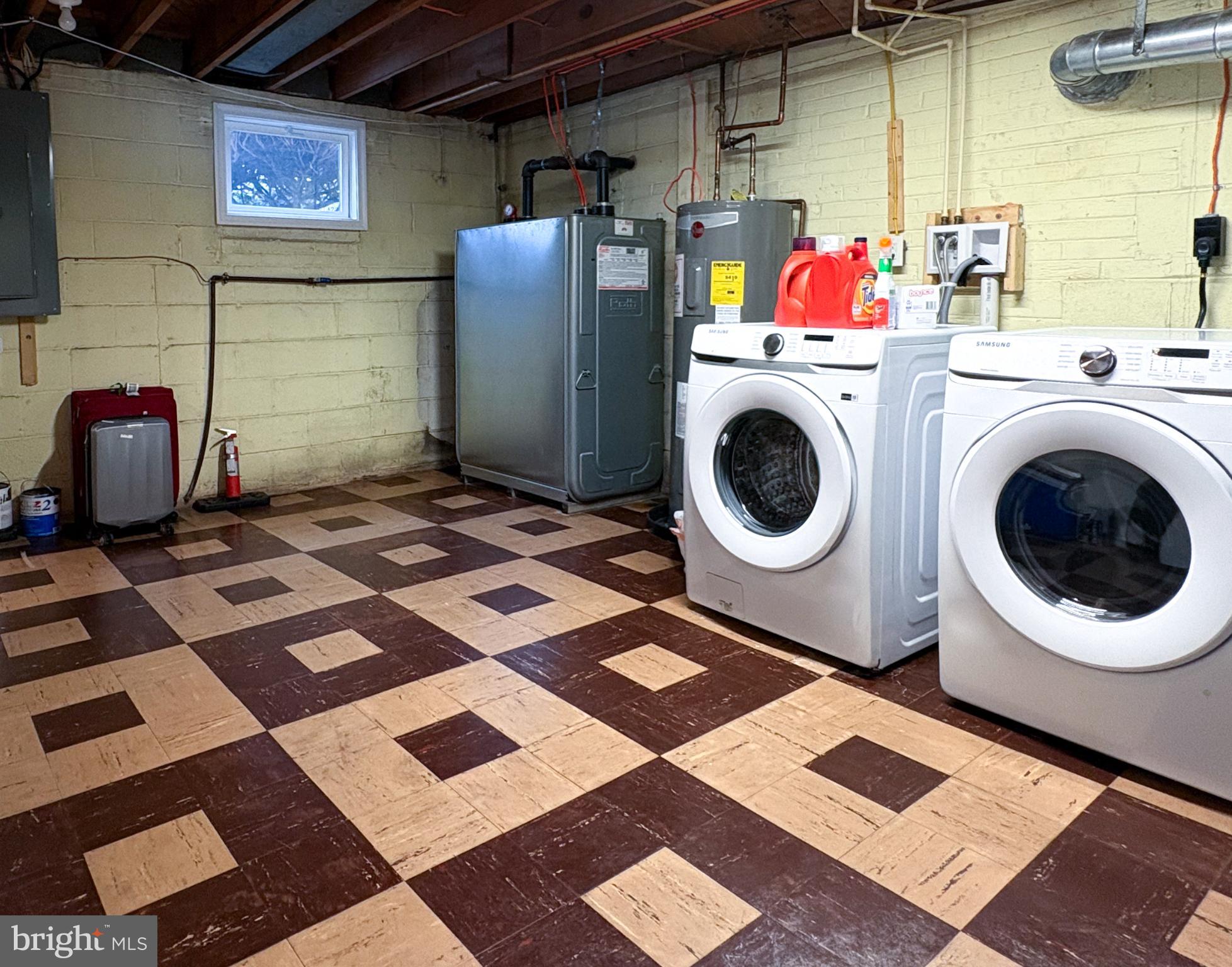 BROADVIEW - Residential