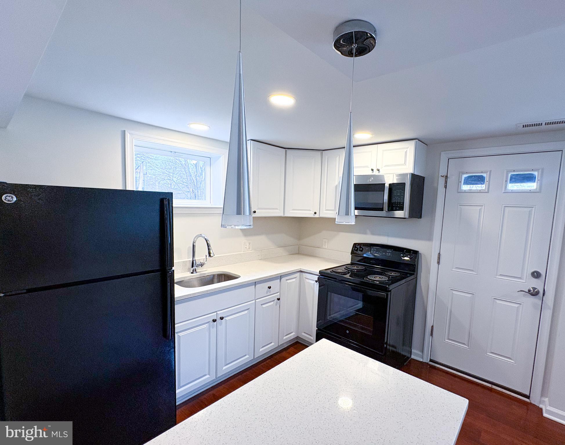 BROADVIEW - Residential