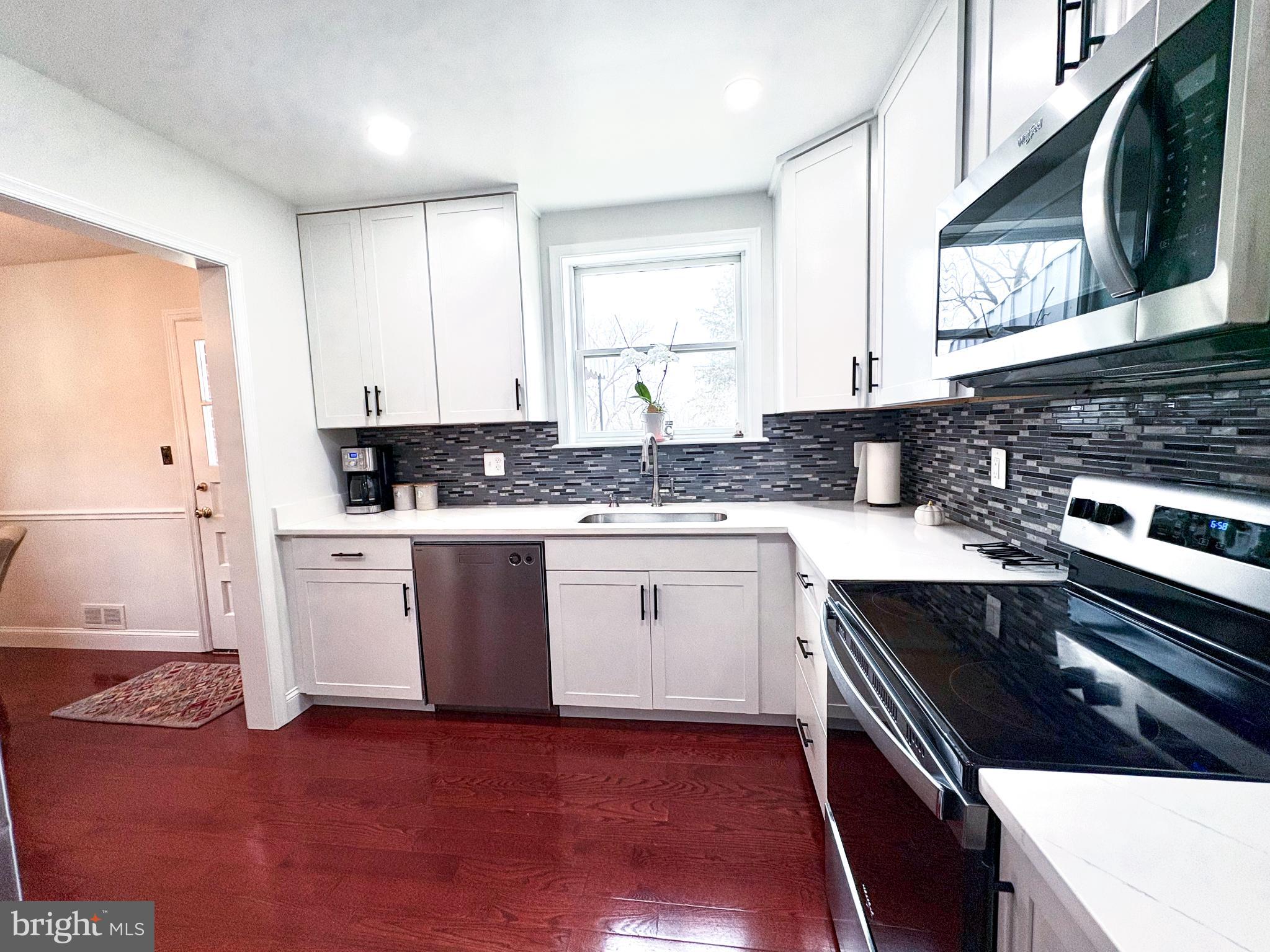 BROADVIEW - Residential