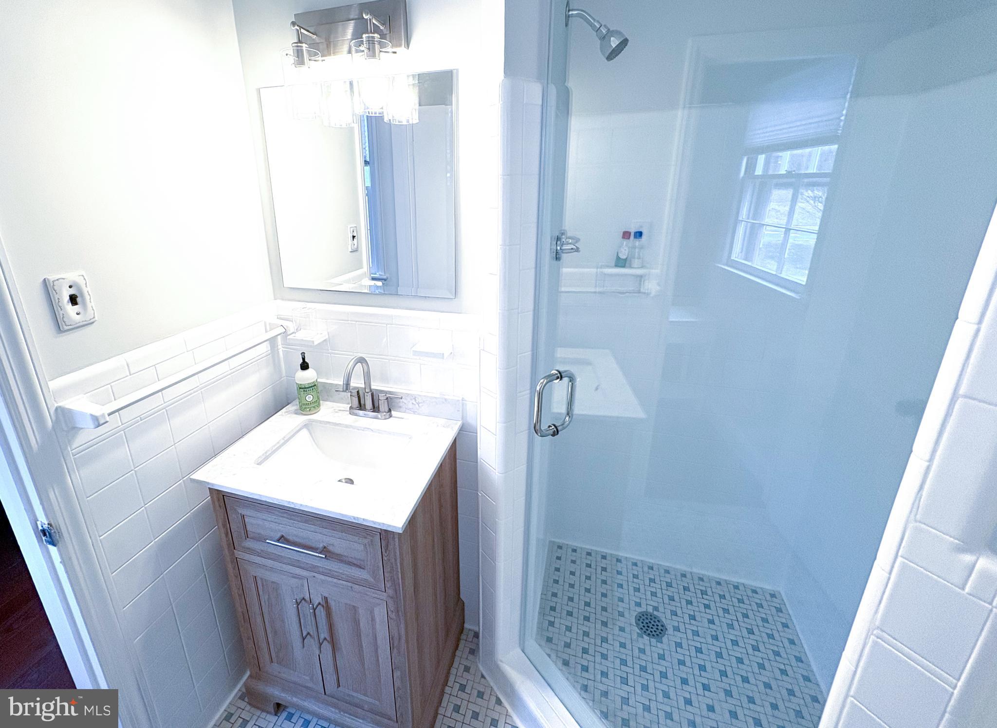 BROADVIEW - Residential