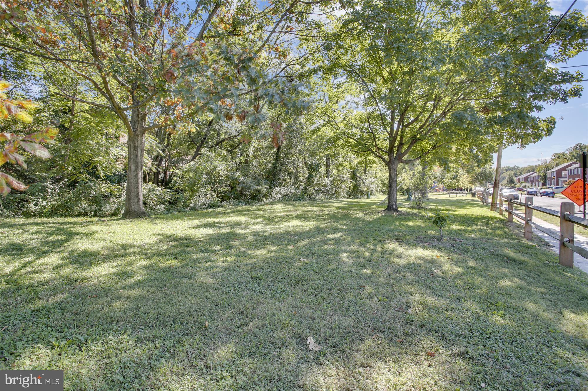 FAIRLINGTON TOWNE - Residential