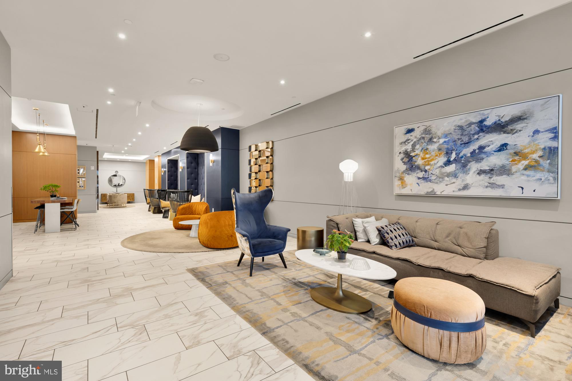 1211 VAN STREET SE 718