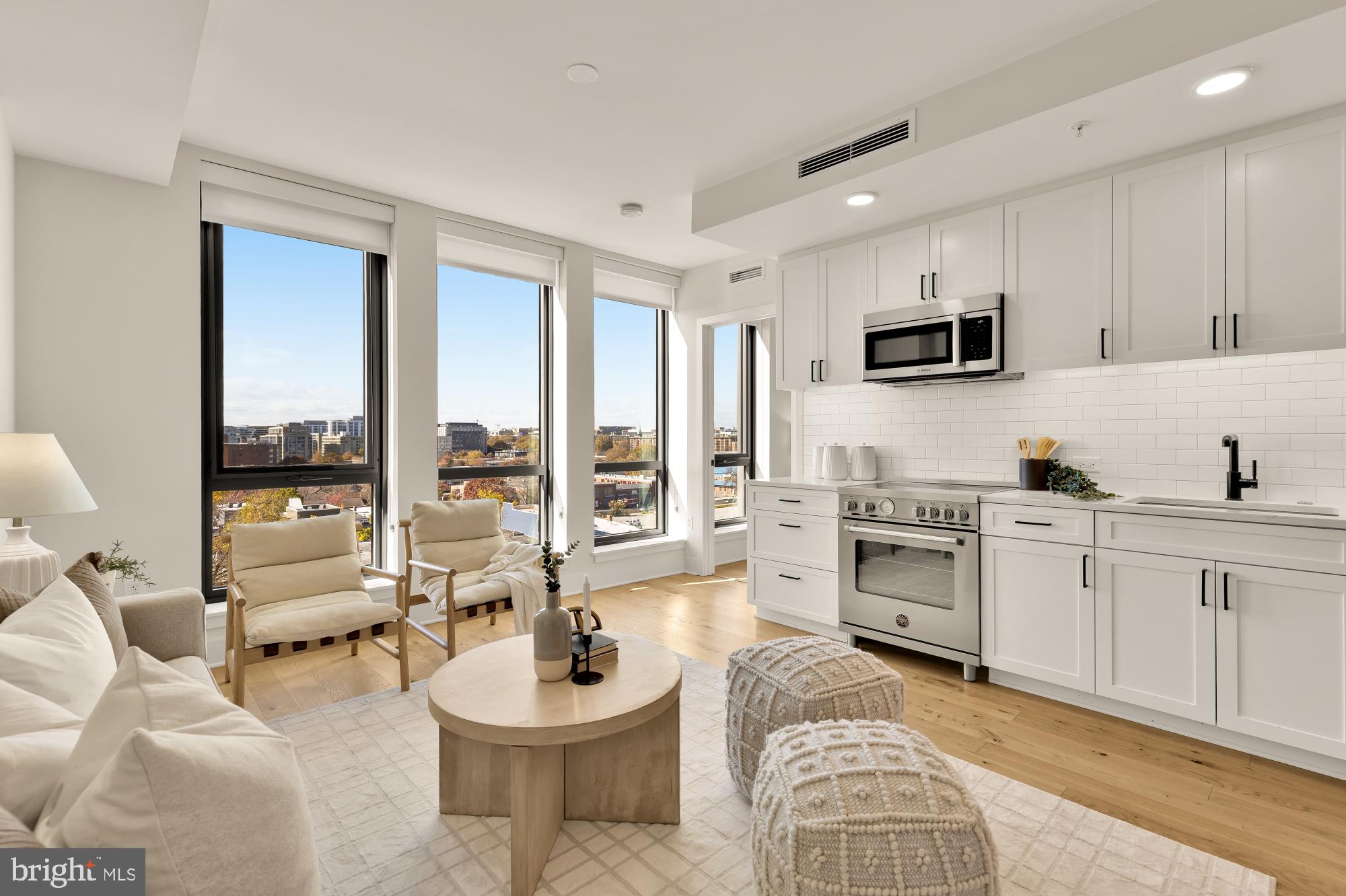 1211 VAN STREET SE 718