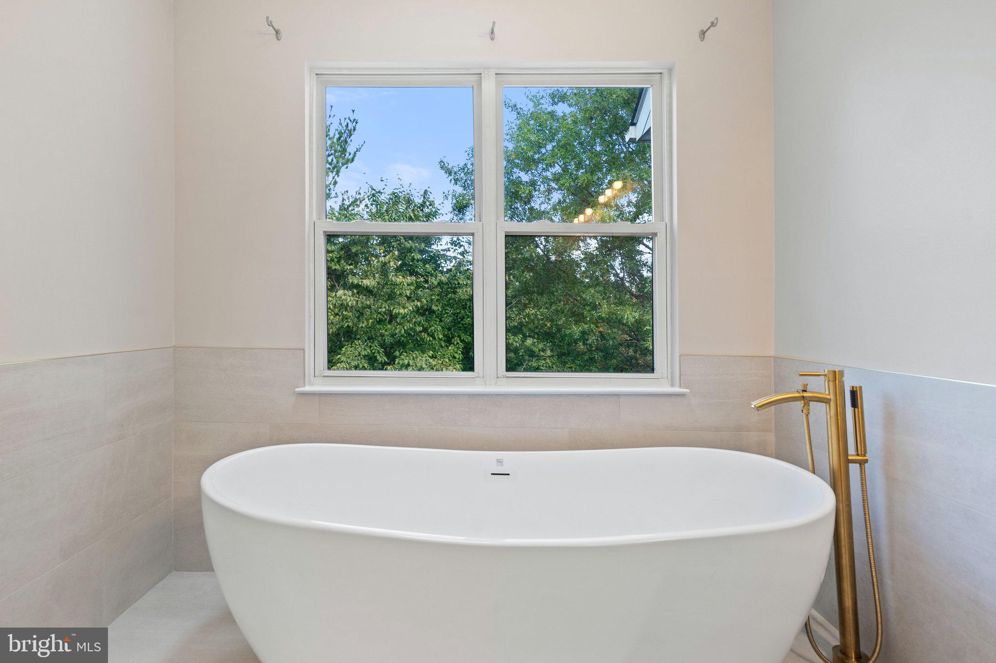 FARMWELL HUNT - Residential