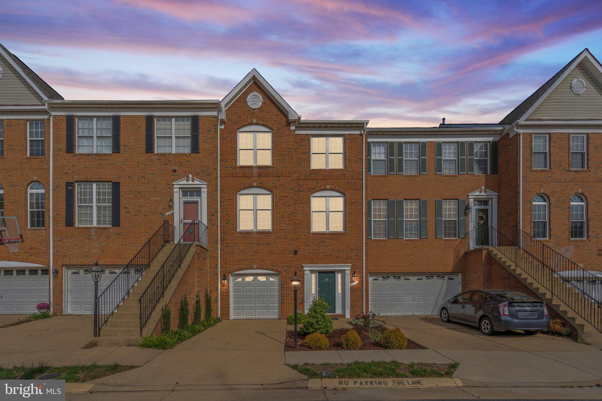 FARMWELL HUNT - Residential