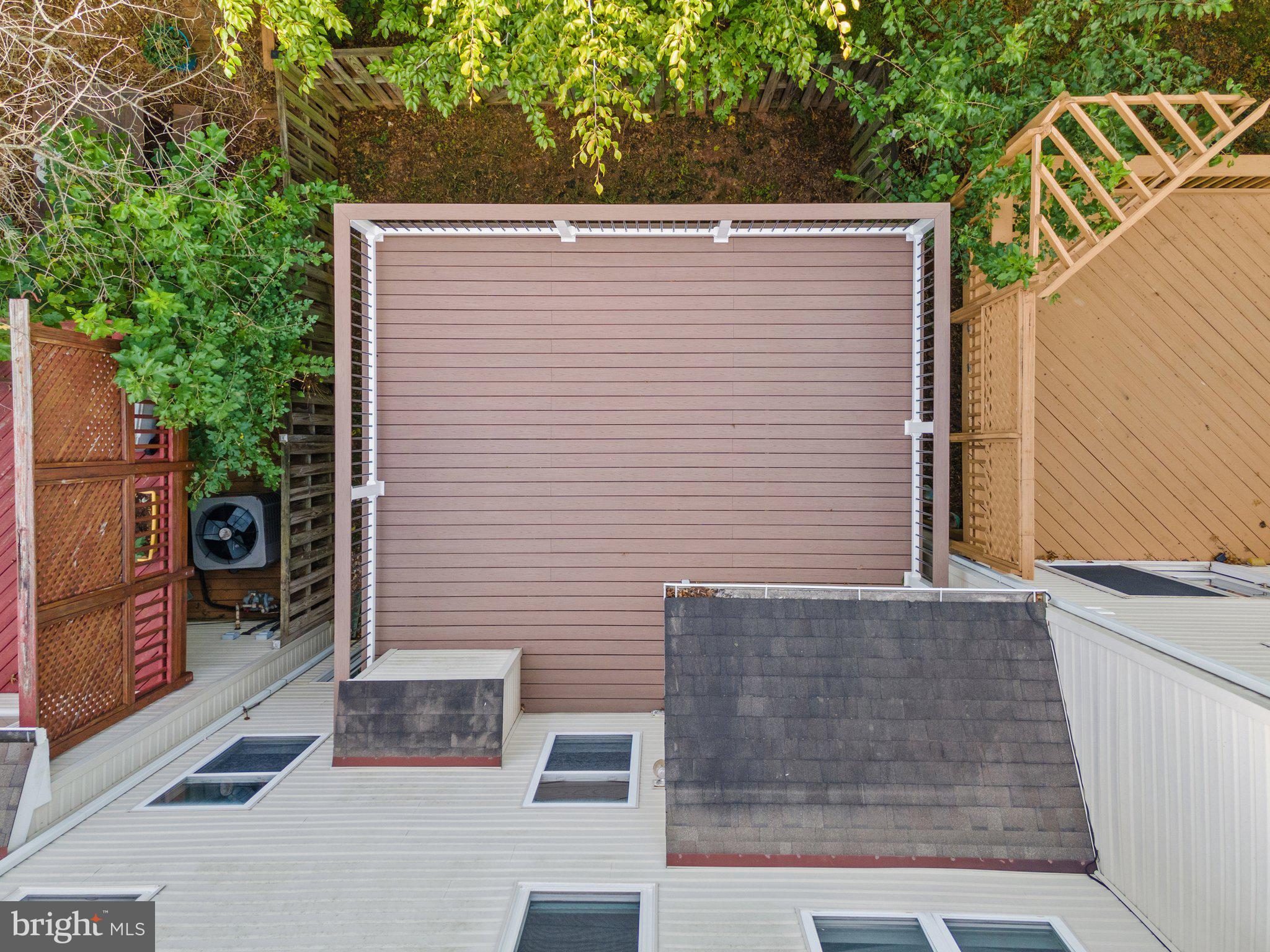 FARMWELL HUNT - Residential