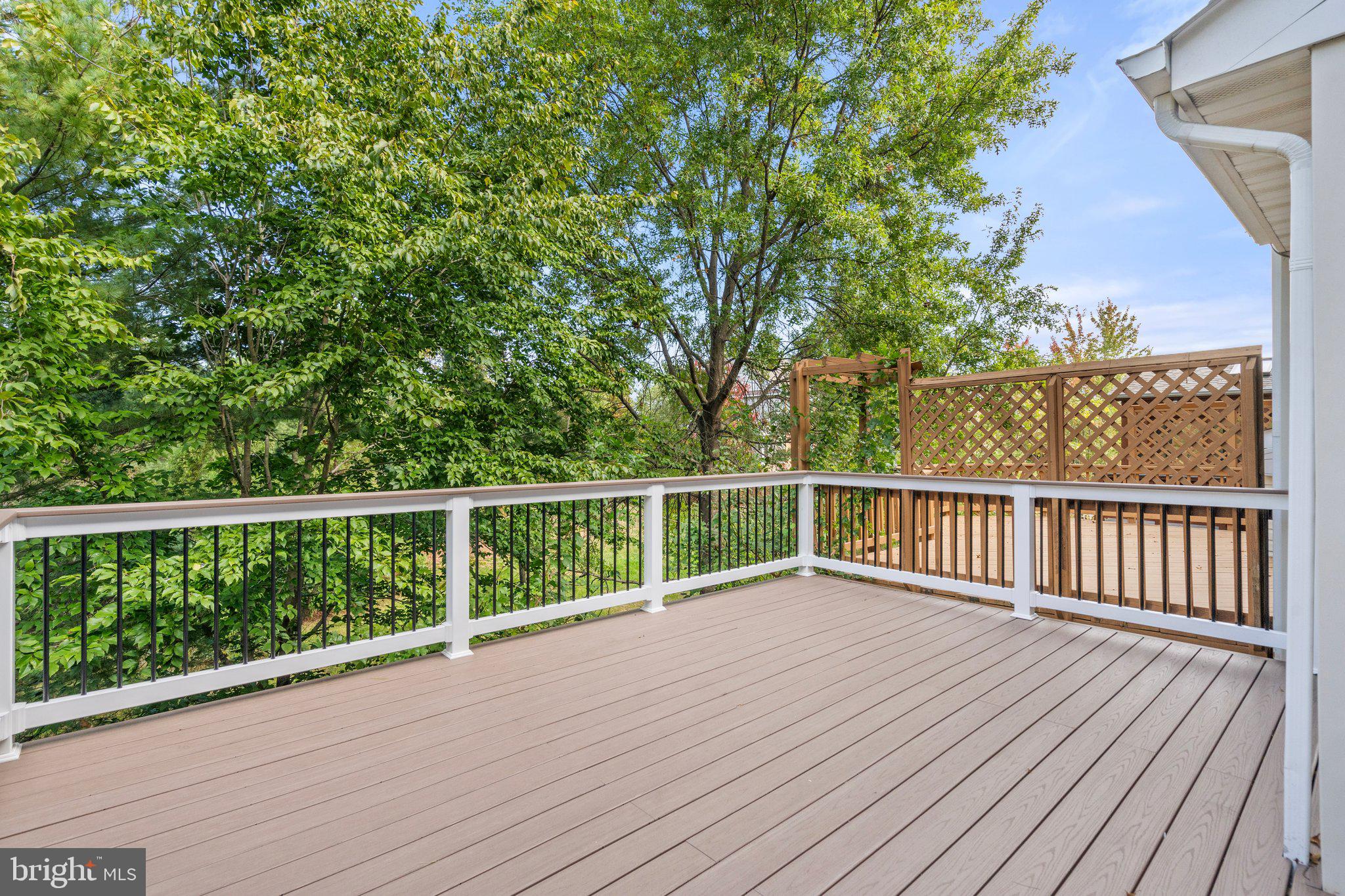 FARMWELL HUNT - Residential