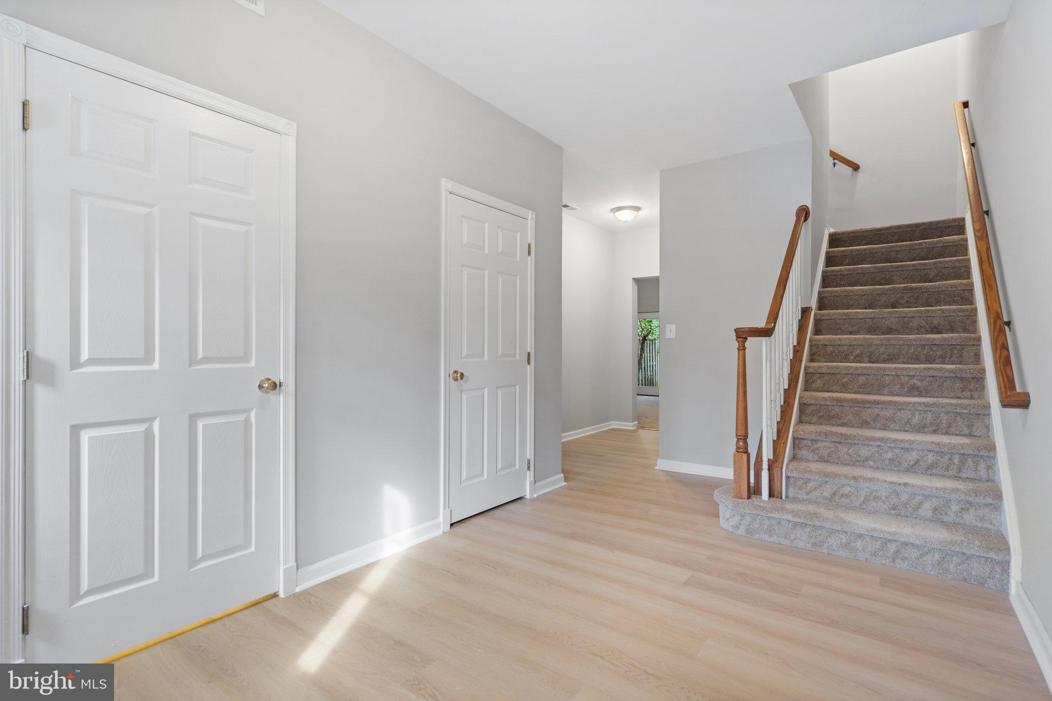 FARMWELL HUNT - Residential