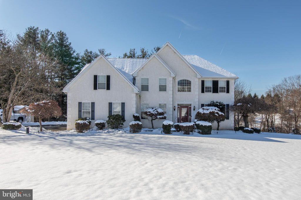 Photo of 2106 Ridge Way, EAST GREENVILLE, PA 18041 (MLS # PAMC2164160)