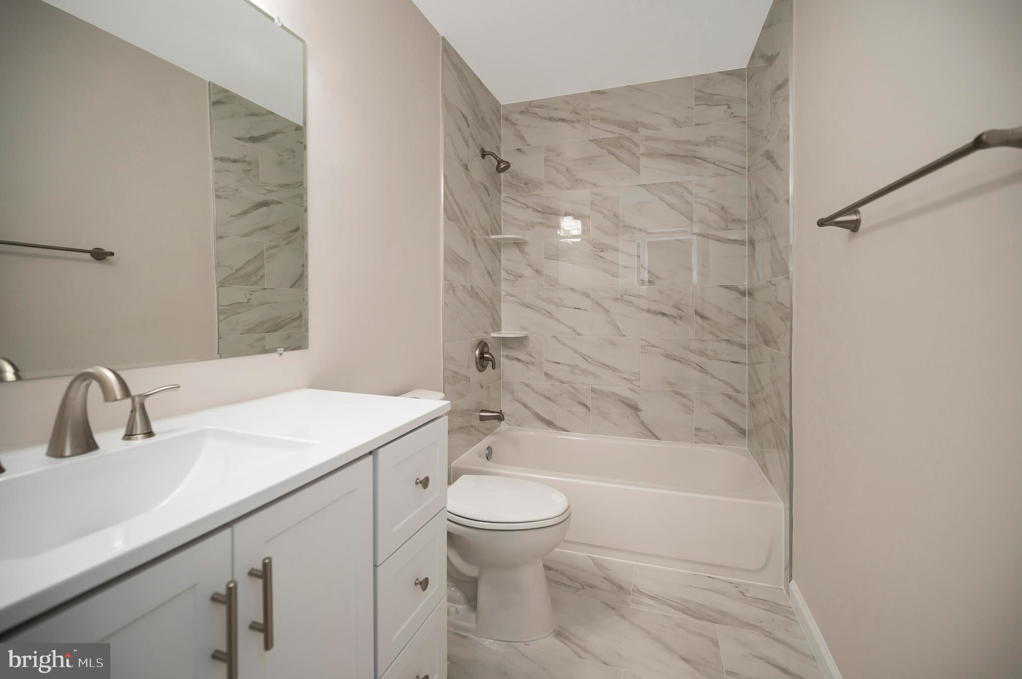 DALE CITY - Residential