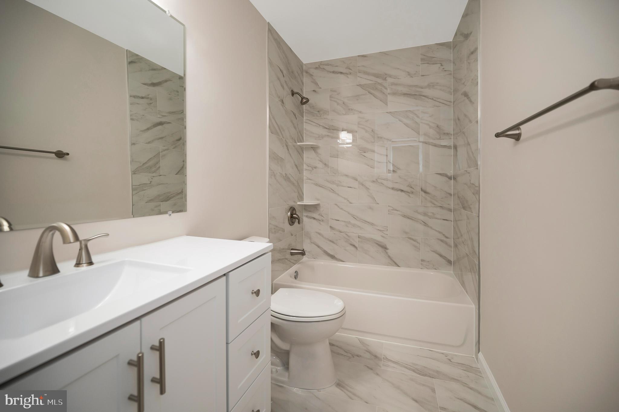 DALE CITY - Residential