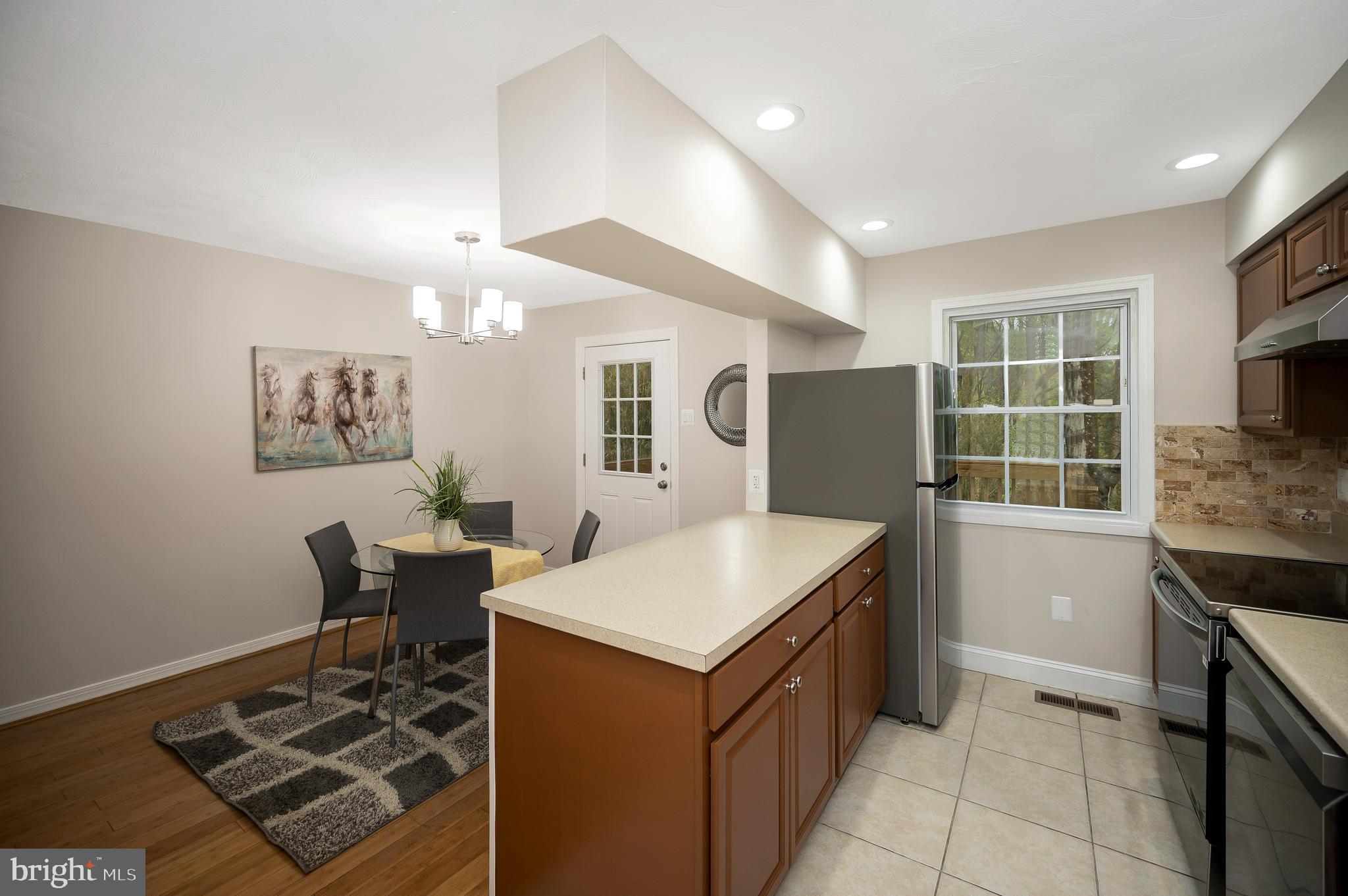 DALE CITY - Residential