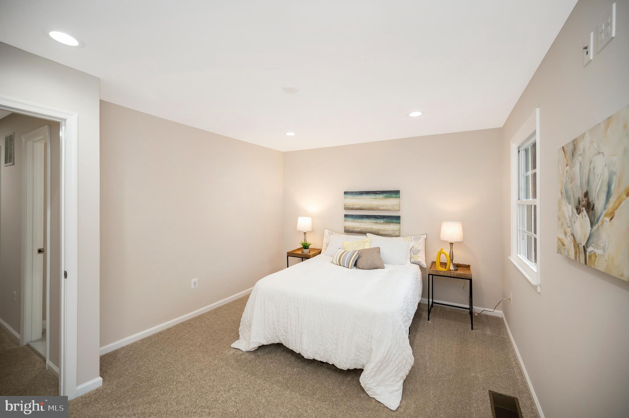 DALE CITY - Residential