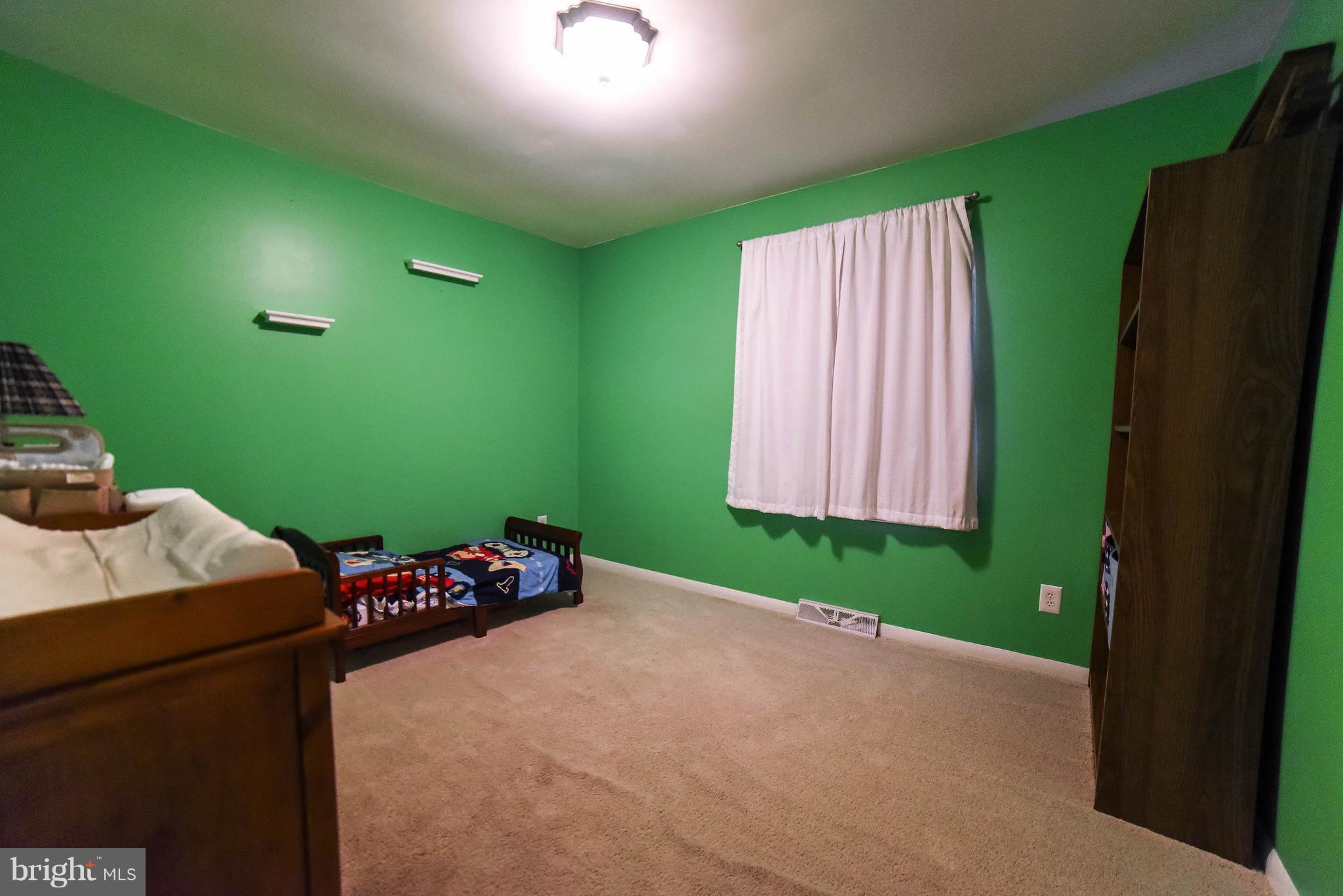 RED HILL - Residential