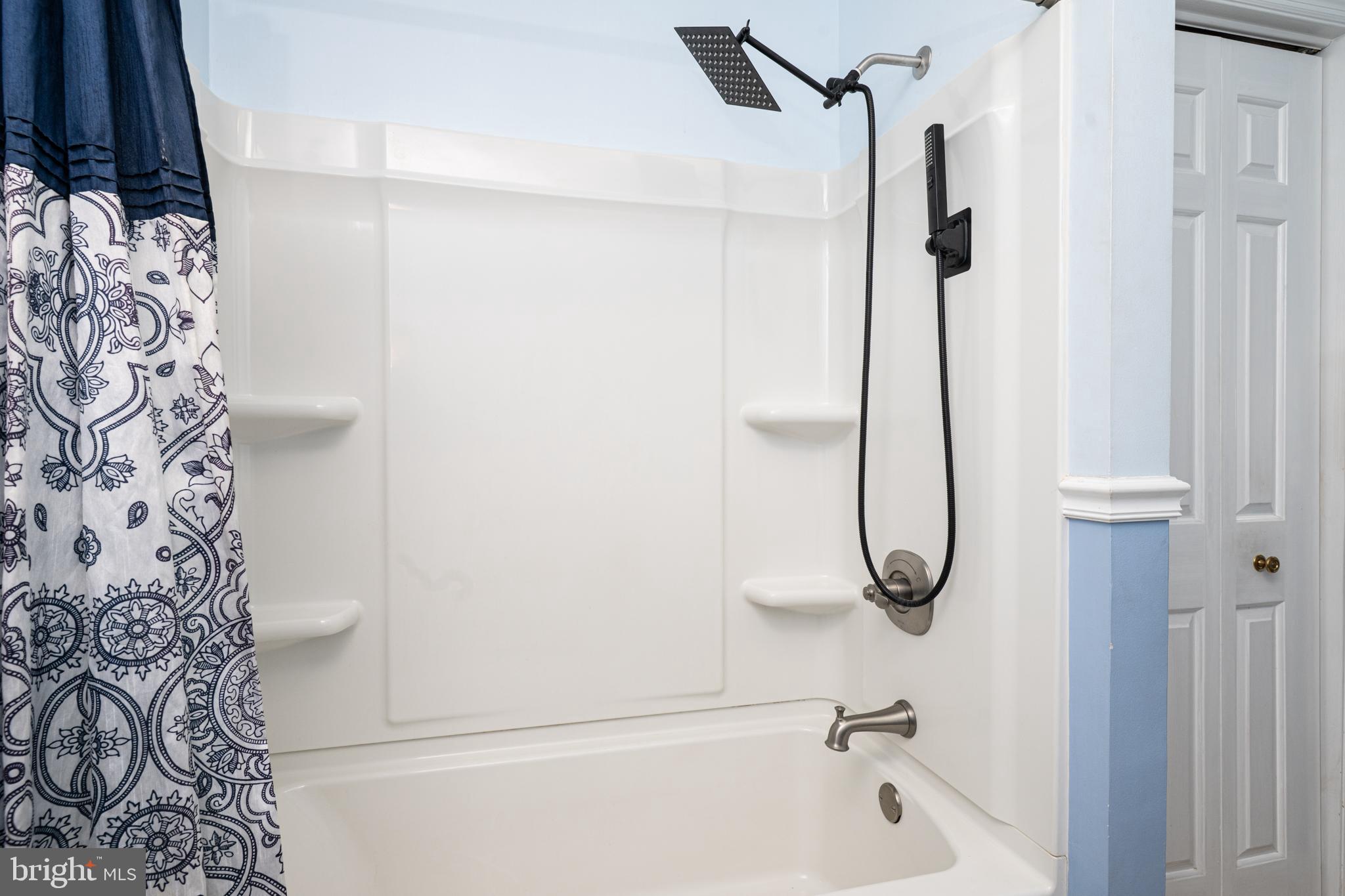 ANGELICA WOODS - Residential