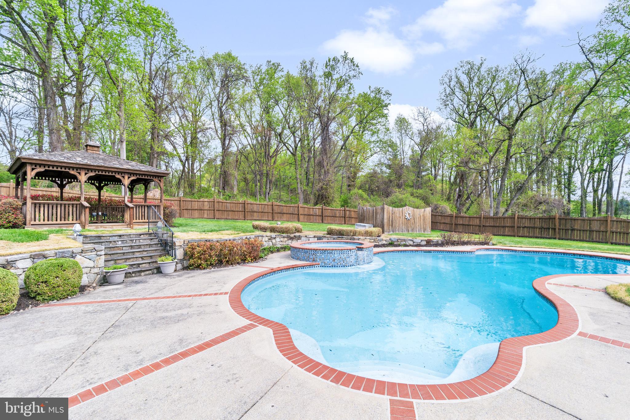 PLAINFIELD ORCHARDS - Residential