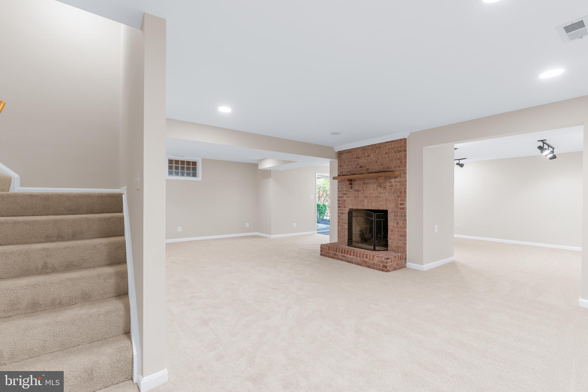 PLAINFIELD ORCHARDS - Residential