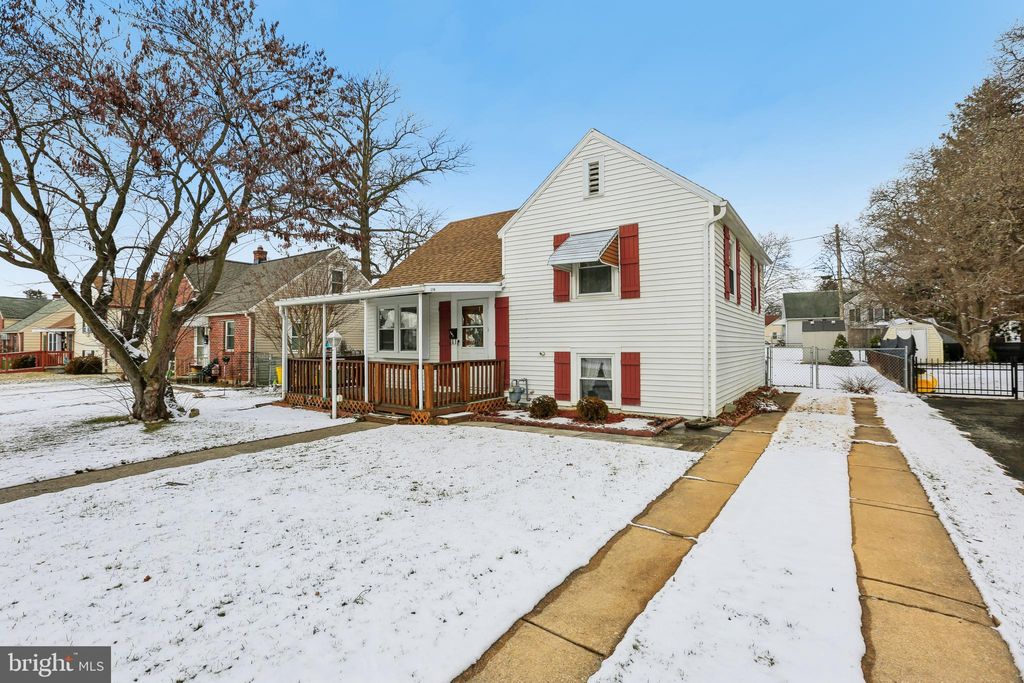 Photo of 705 Parkway Boulevard, YORK, PA 17404 (MLS # PAYK2096462)