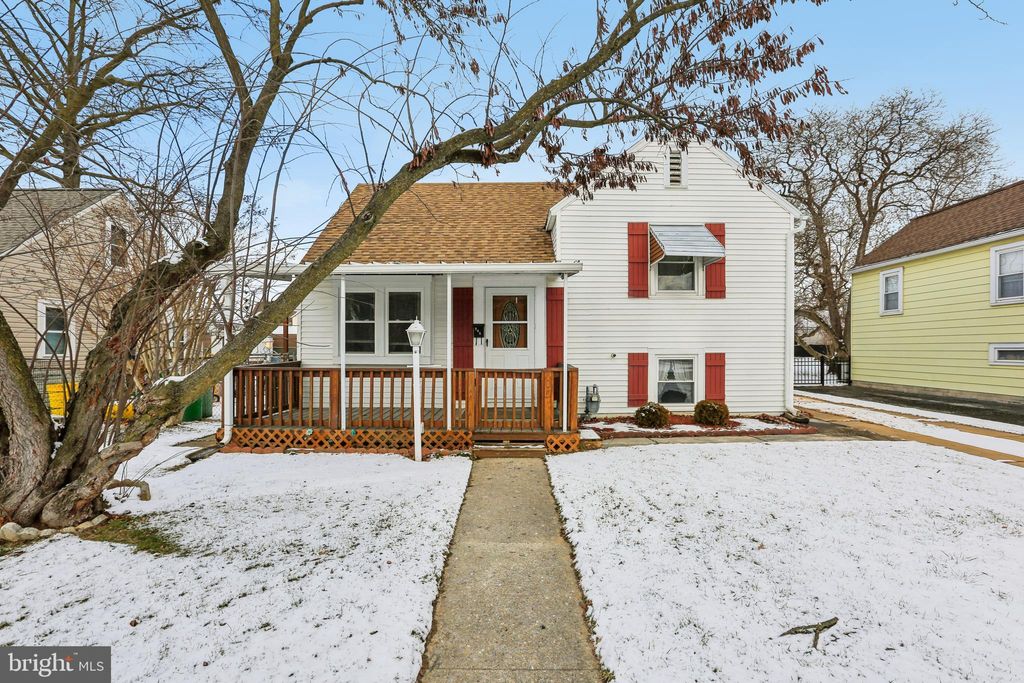 Photo of 705 Parkway Boulevard, YORK, PA 17404 (MLS # PAYK2096462)