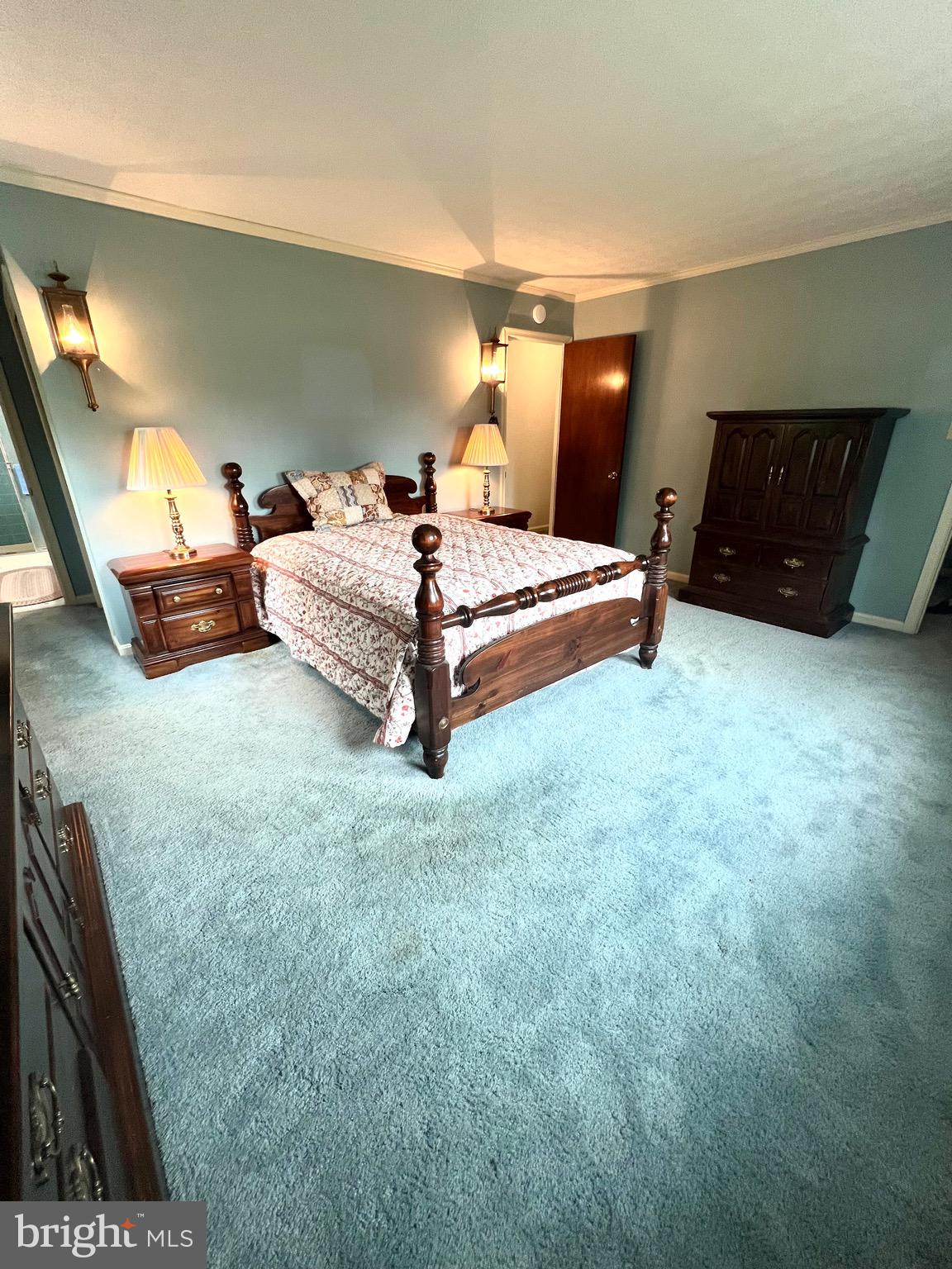 KNOLLAND - Residential