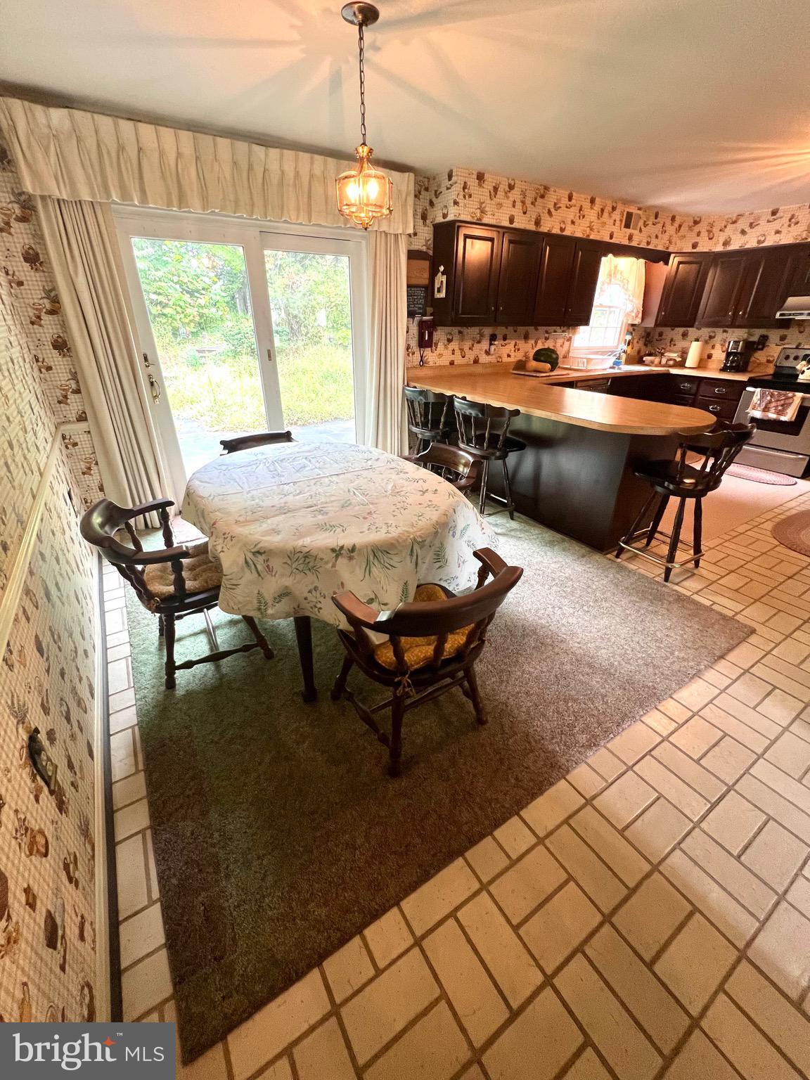 KNOLLAND - Residential