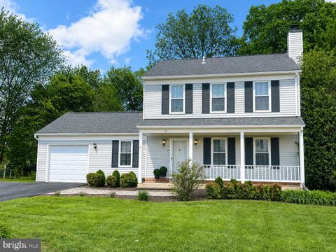 Photo of 13 Red Wing Court, STERLING, VA 20164 (MLS # VALO2124504)