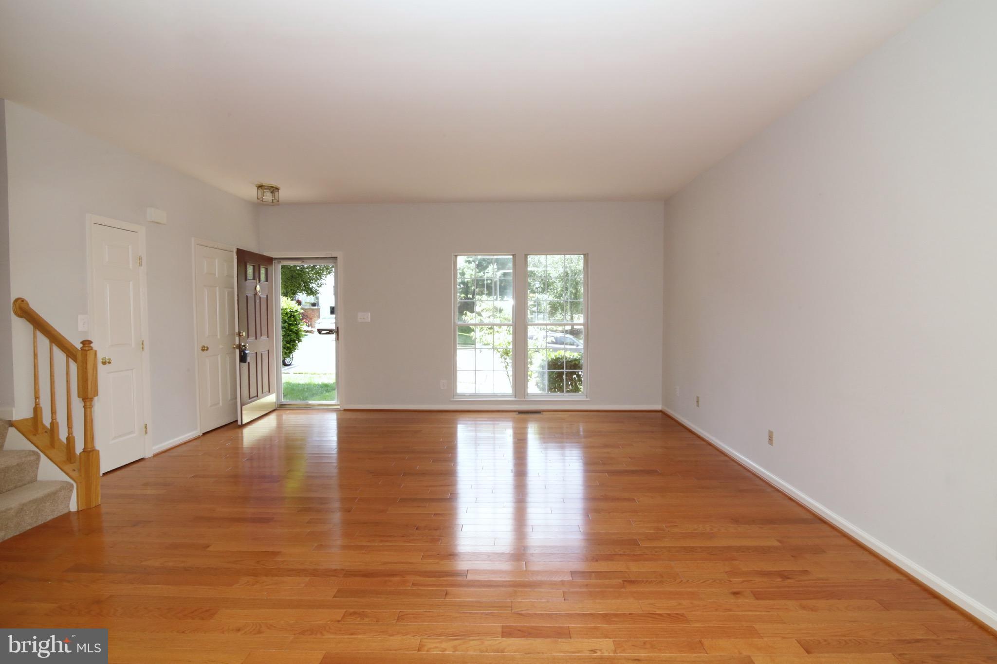 RIVER OAKS - Residential