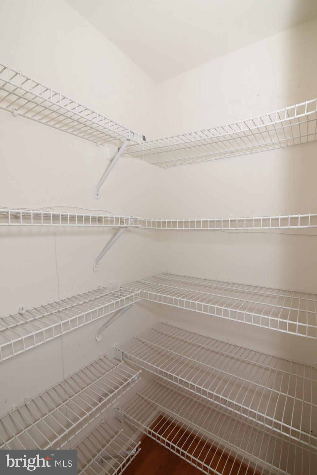 RIVER OAKS - Residential