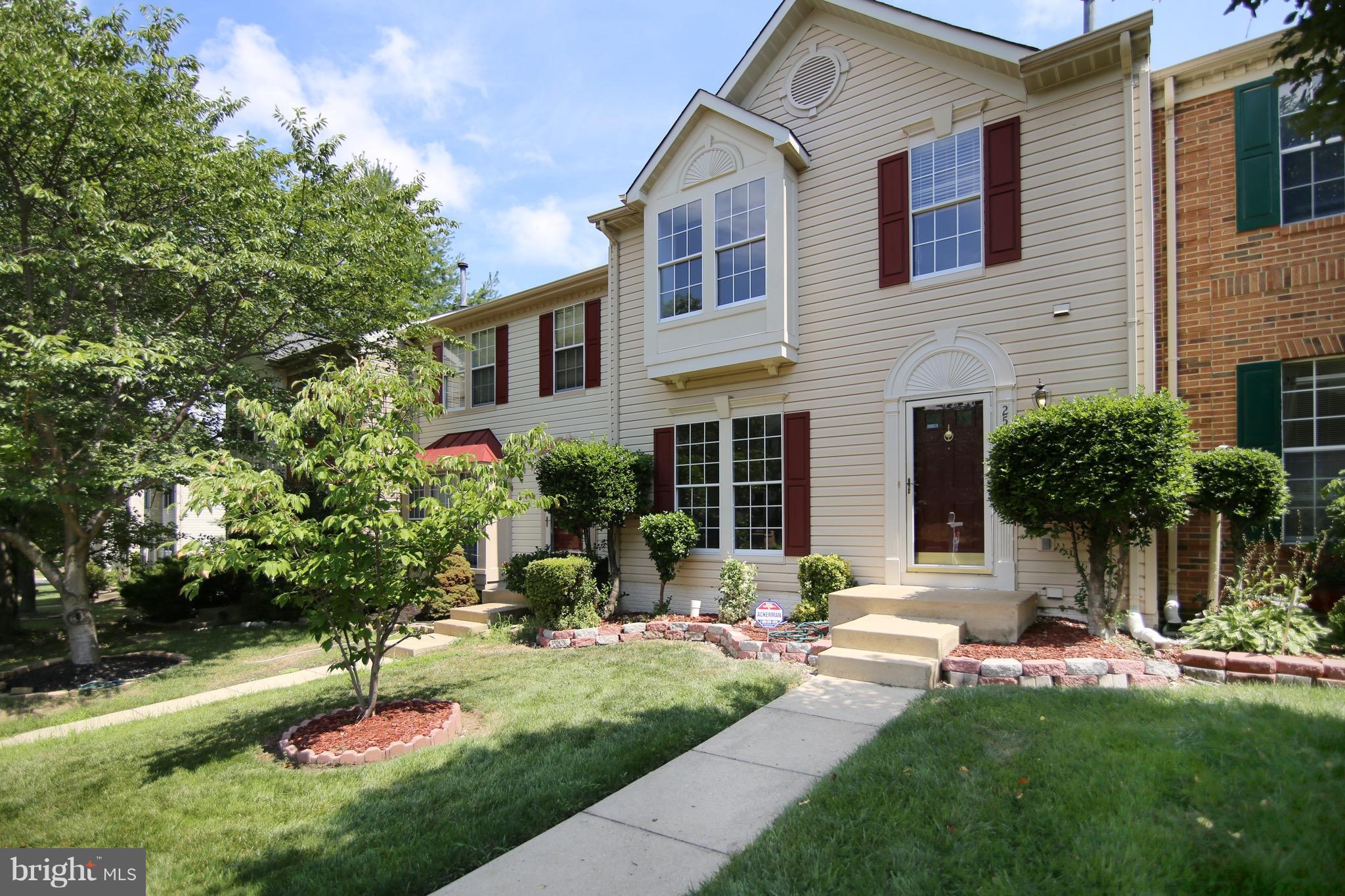 RIVER OAKS - Residential