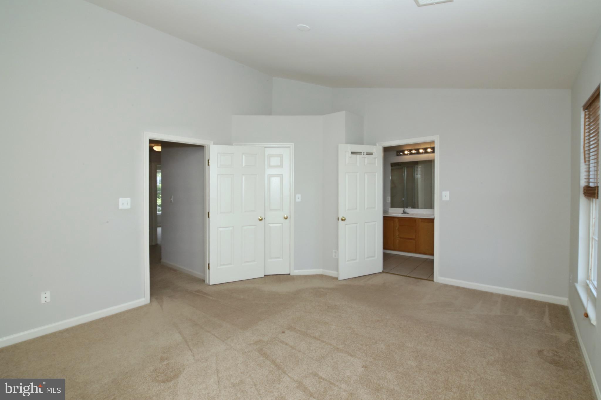 RIVER OAKS - Residential