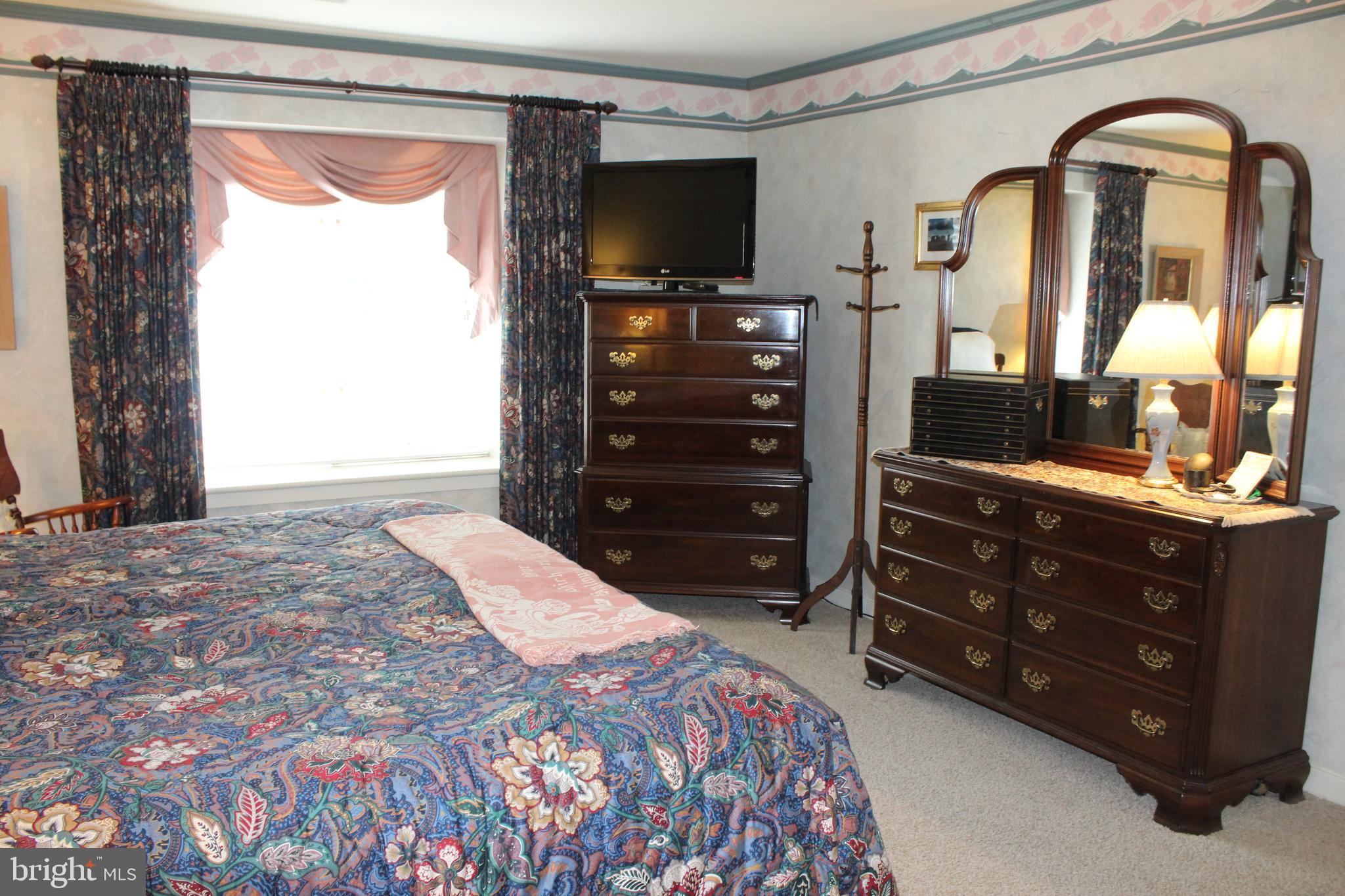 WILLOW VALLEY CONDOS - Residential
